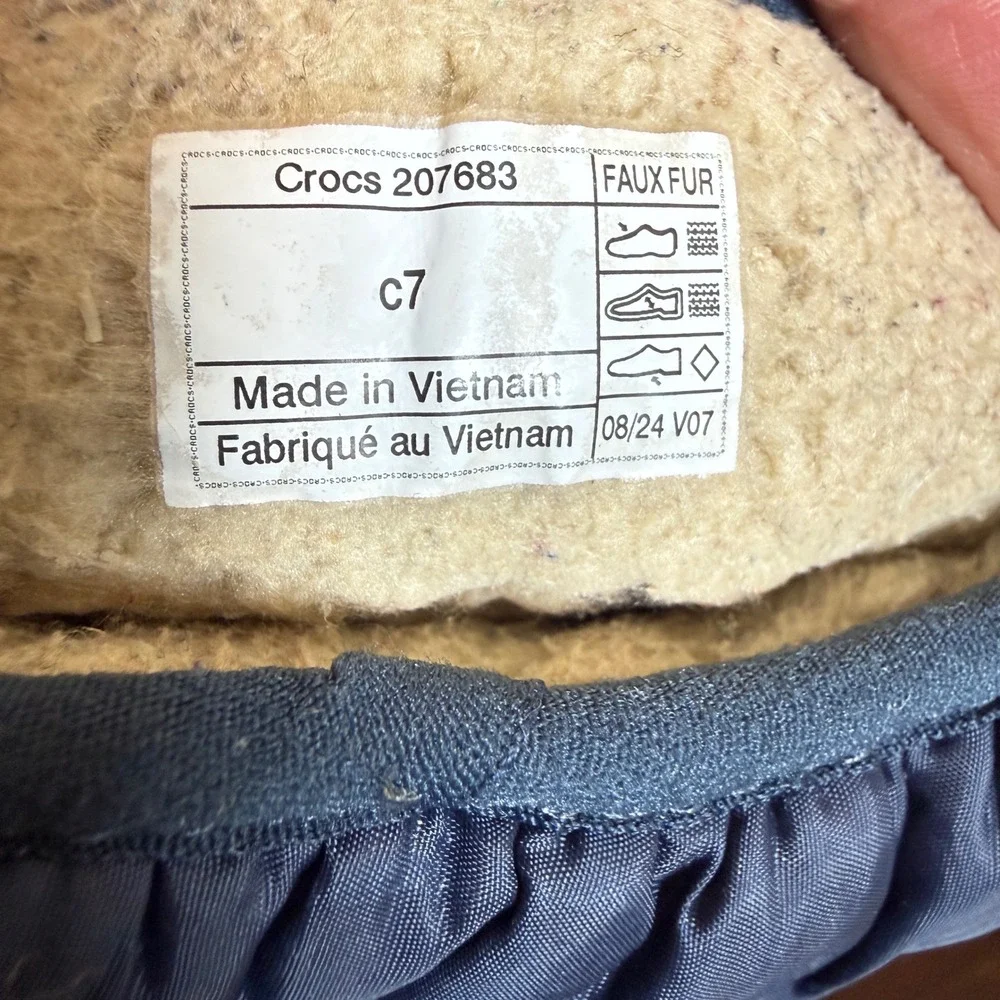 Crocs Kids Neo Puff Boot Navy Blue Sherpa Lined Winter Boots C7 207683 Toddler